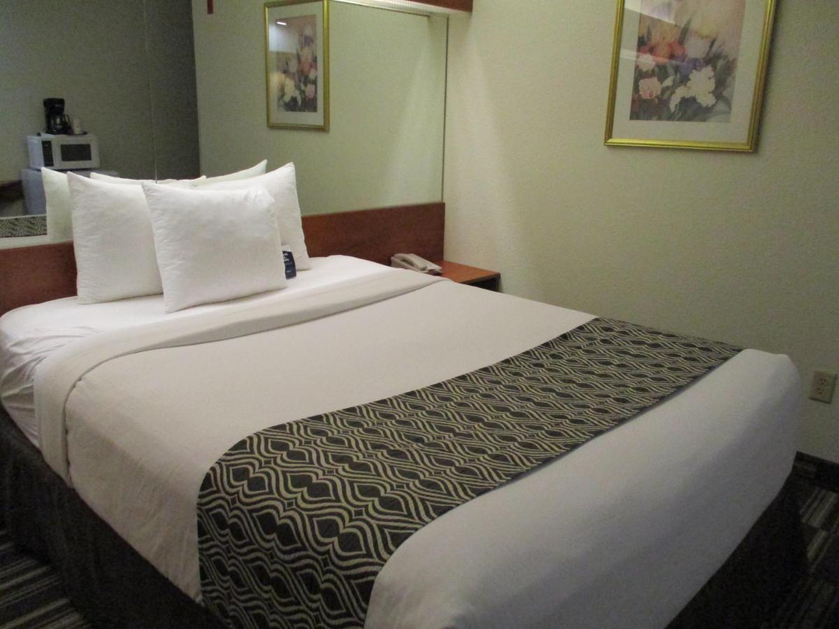 Microtel Inn And Suites - Inver Grove Heights Dış mekan fotoğraf